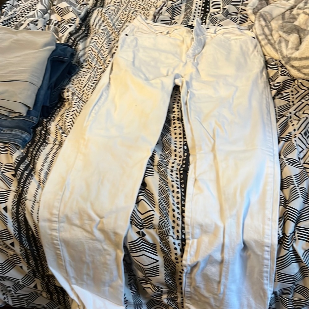 Dash white skinny jeans size 6